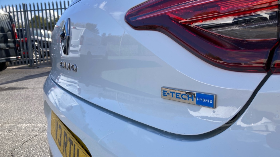 Renault Clio 1.6 E-TECH full hybrid 145 Techno 5dr Auto Hybrid Hatchback - Image 25