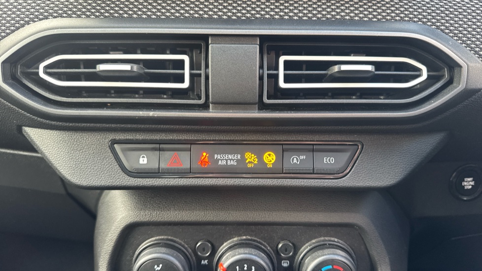 Dacia Sandero 1.0 Tce Expression 5dr Petrol Hatchback - Image 21
