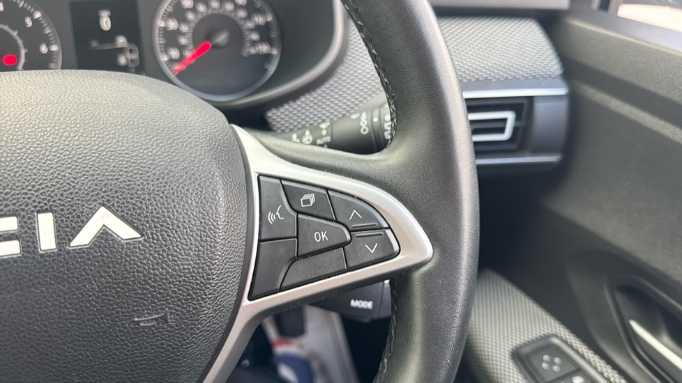 Dacia Sandero 1.0 Tce Expression 5dr Petrol Hatchback - Image 31