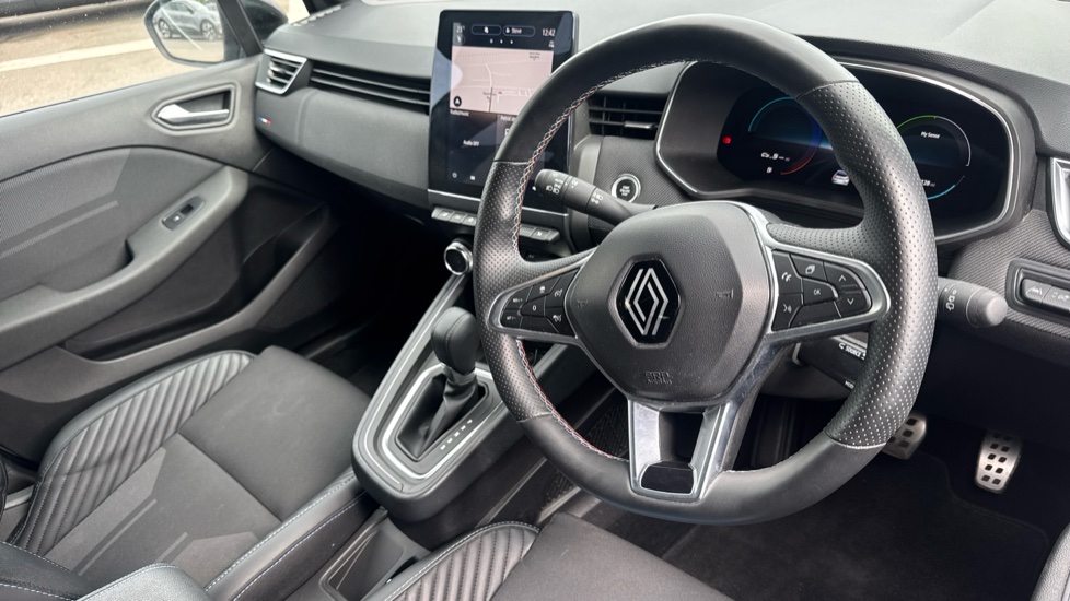 Renault Clio 1.6 E-TECH full hybrid 145 Esprit Alpine 5dr Auto Hybrid Hatchback - Image 11