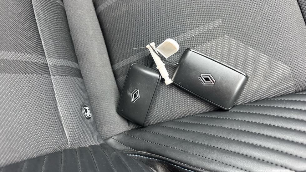 Renault Clio 1.6 E-TECH full hybrid 145 Esprit Alpine 5dr Auto Hybrid Hatchback - Image 19