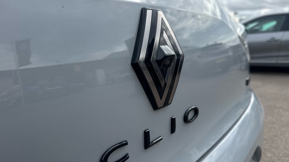Renault Clio 1.6 E-TECH full hybrid 145 Esprit Alpine 5dr Auto Hybrid Hatchback - Image 24