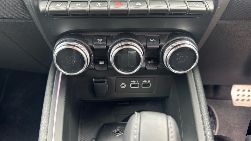 Renault Clio 1.6 E-TECH full hybrid 145 Esprit Alpine 5dr Auto Hybrid Hatchback - Image 30