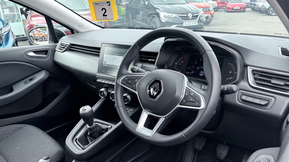Renault Clio 1.0 TCe 90 Evolution 5dr Petrol Hatchback - Image 11