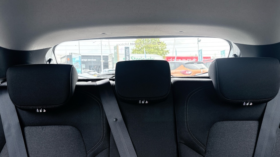 Renault Clio 1.0 TCe 90 Evolution 5dr Petrol Hatchback - Image 15