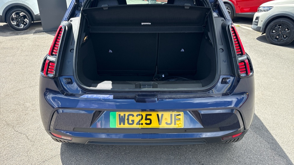 Renault 5 110kW Techno Comfort Range 52kWh 5dr Auto Electric Hatchback - Image 4