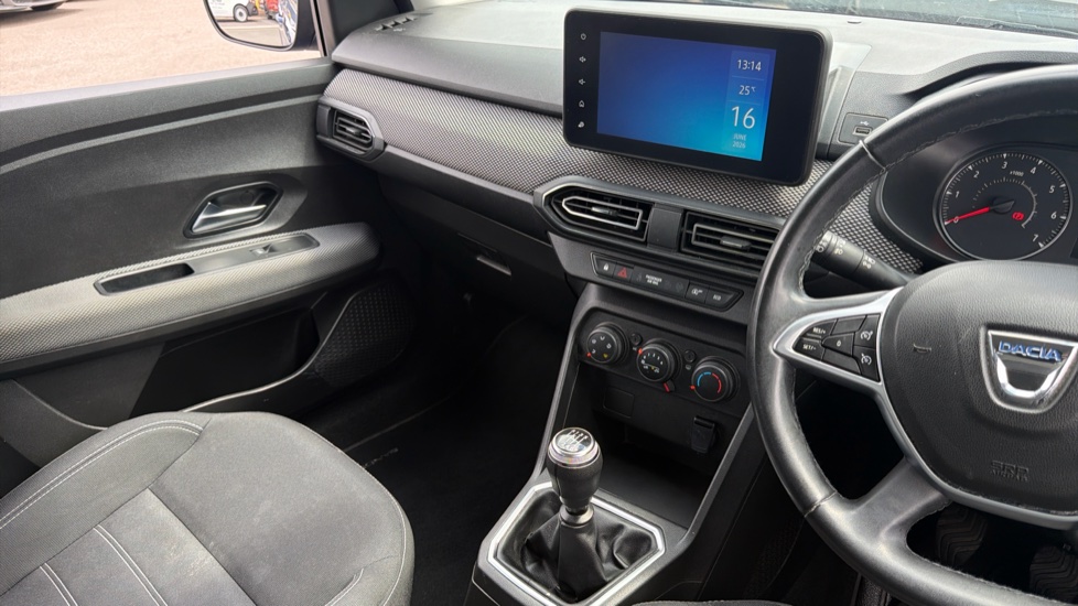 Dacia Sandero 1.0 TCe Comfort 5dr Bi Fuel Hatchback - Image 14