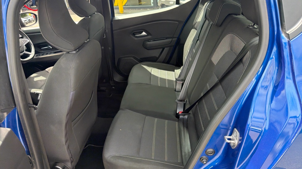 Dacia Sandero 1.0 TCe Comfort 5dr Bi Fuel Hatchback - Image 16