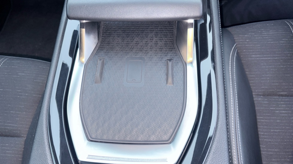 Renault Austral E-Tech Full Hybrid Techno 5dr Auto Hybrid Estate - Image 19