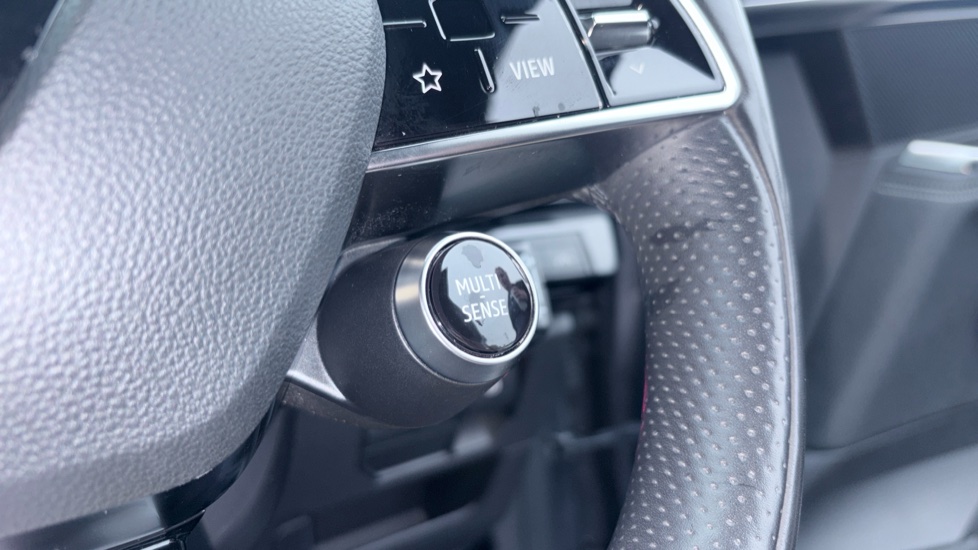 Renault Austral E-Tech Full Hybrid Techno 5dr Auto Hybrid Estate - Image 23