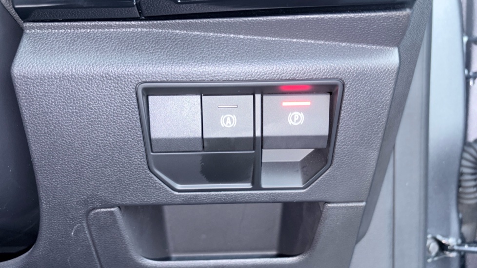 Renault Austral E-Tech Full Hybrid Techno 5dr Auto Hybrid Estate - Image 29