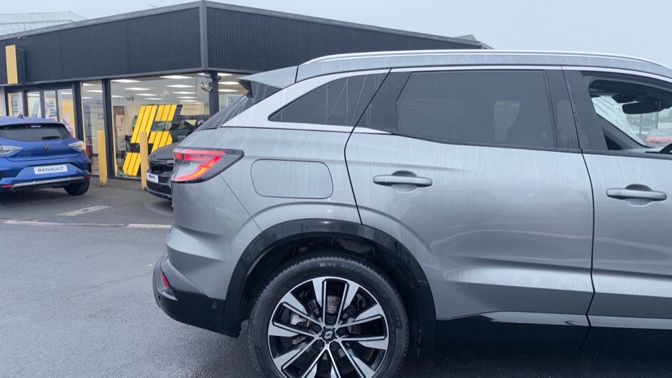 Renault Austral E-Tech Full Hybrid Techno 5dr Auto Hybrid Estate - Image 38