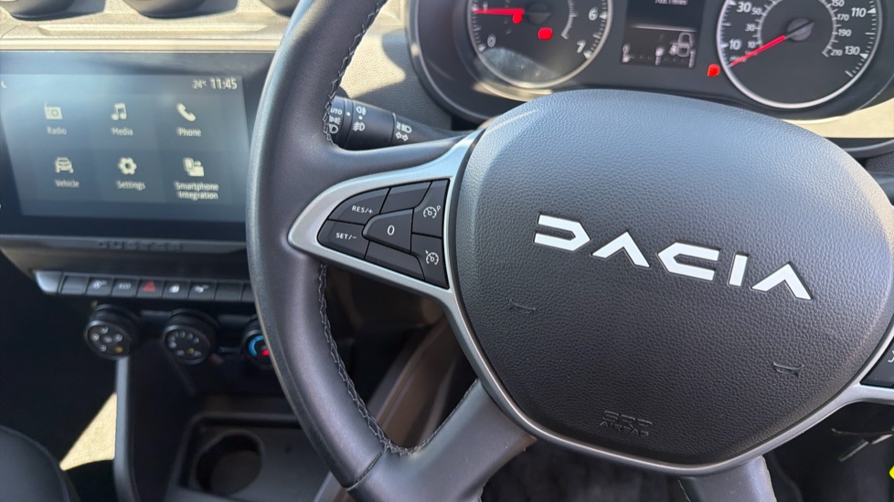 Dacia Duster 1.0 TCe 90 Expression 5dr Petrol Estate - Image 25
