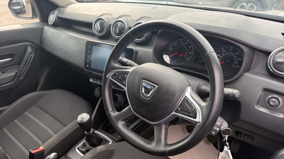 Dacia Duster 1.0 TCe 90 Comfort 5dr Petrol Estate - Image 11