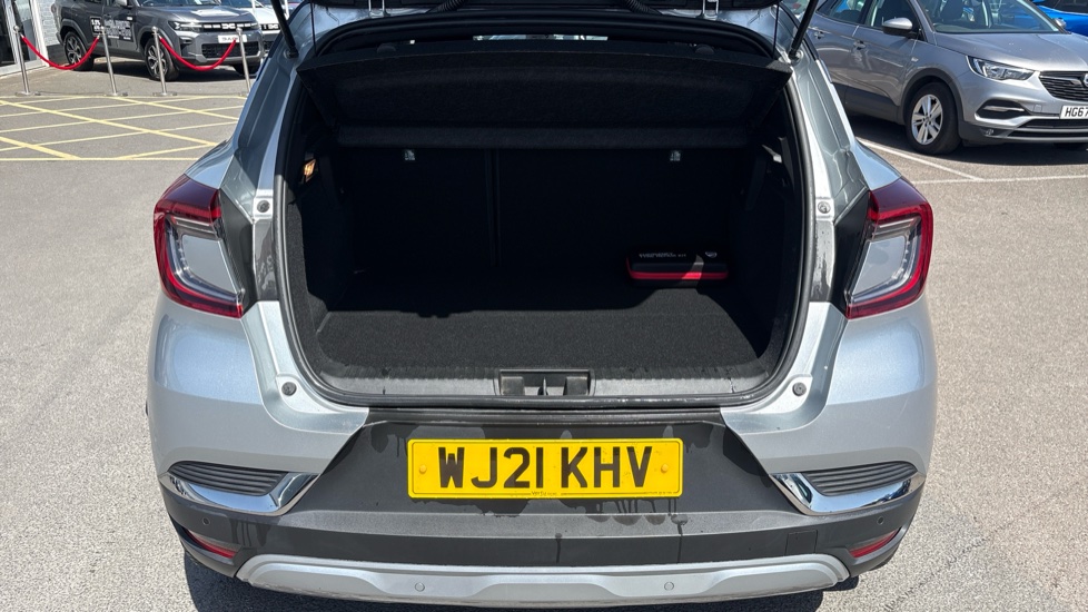 Renault Captur 1.6 E-TECH PHEV 160 Launch Edition 5dr Auto Hatchback - Image 4