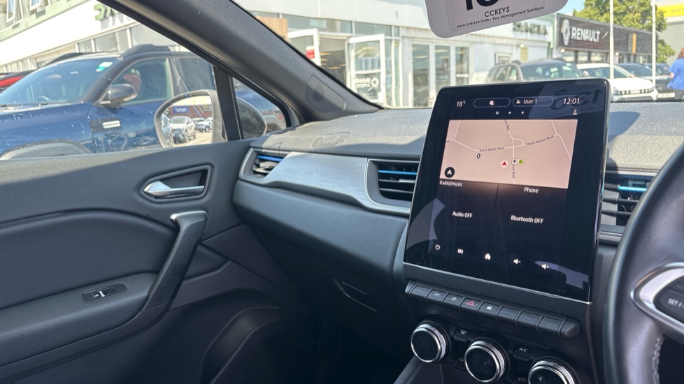 Renault Captur 1.6 E-TECH PHEV 160 Launch Edition 5dr Auto Hatchback - Image 14