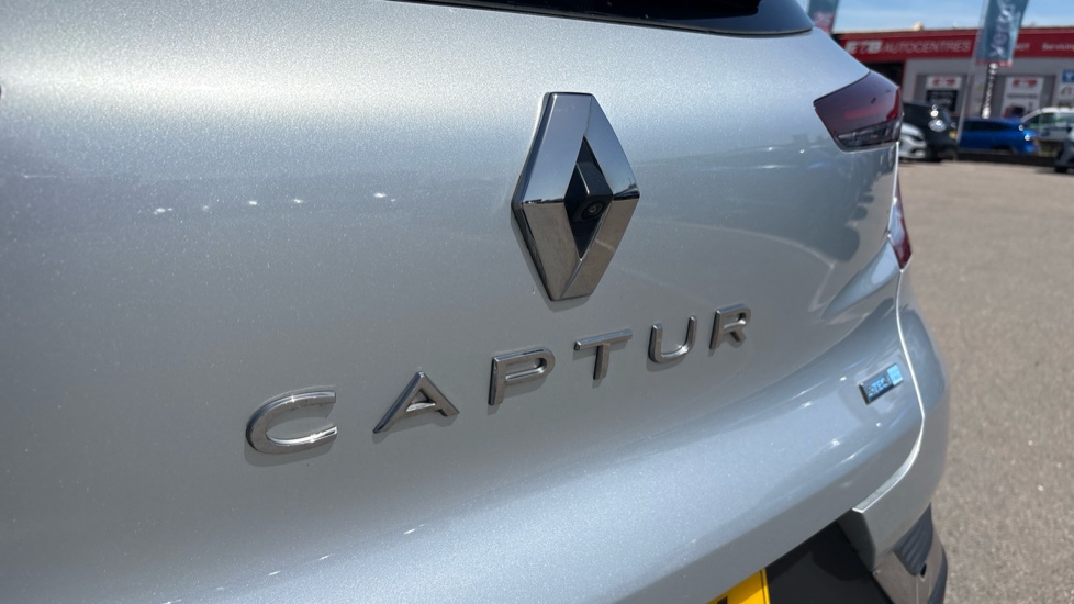 Renault Captur 1.6 E-TECH PHEV 160 Launch Edition 5dr Auto Hatchback - Image 34