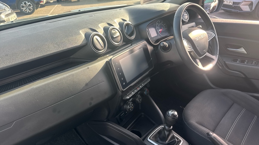 Dacia Duster 1.0 TCe 90 Expression 5dr Petrol Estate - Image 9