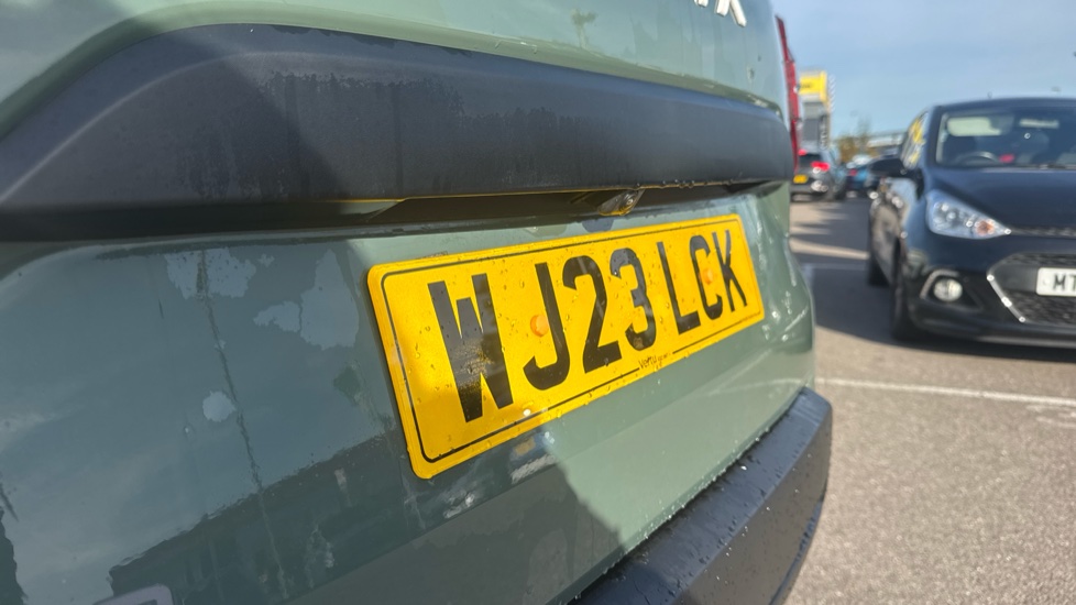 Dacia Duster 1.0 TCe 90 Expression 5dr Petrol Estate - Image 21