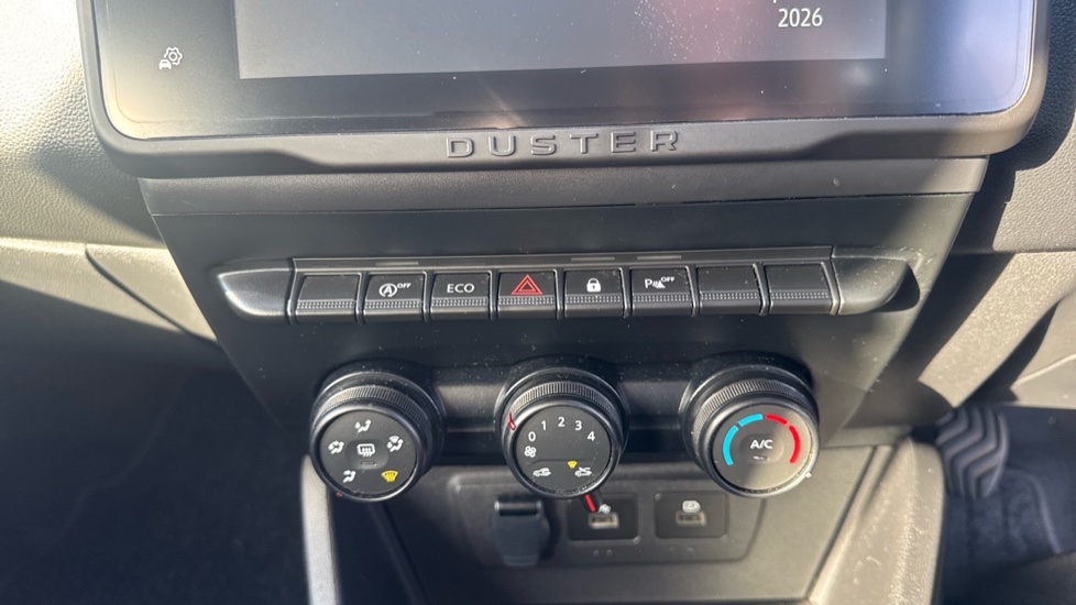 Dacia Duster 1.0 TCe 90 Expression 5dr Petrol Estate - Image 31