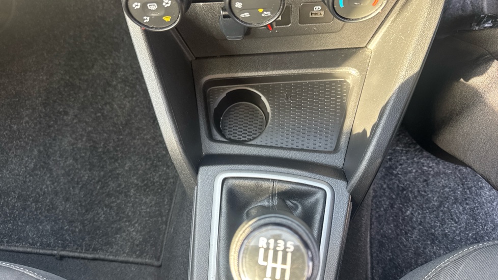 Dacia Duster 1.0 TCe 90 Expression 5dr Petrol Estate - Image 33