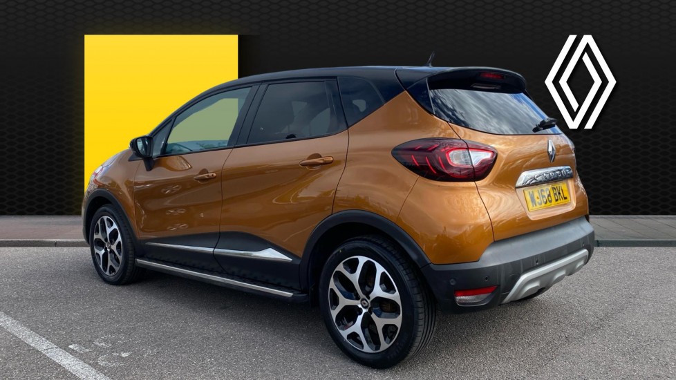 Renault Captur 0.9 TCE 90 GT Line 5dr Petrol Hatchback - Image 2