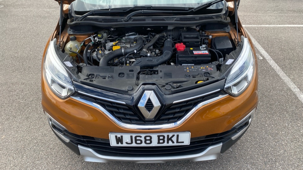 Renault Captur 0.9 TCE 90 GT Line 5dr Petrol Hatchback - Image 8