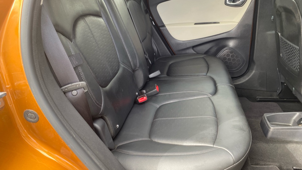 Renault Captur 0.9 TCE 90 GT Line 5dr Petrol Hatchback - Image 16