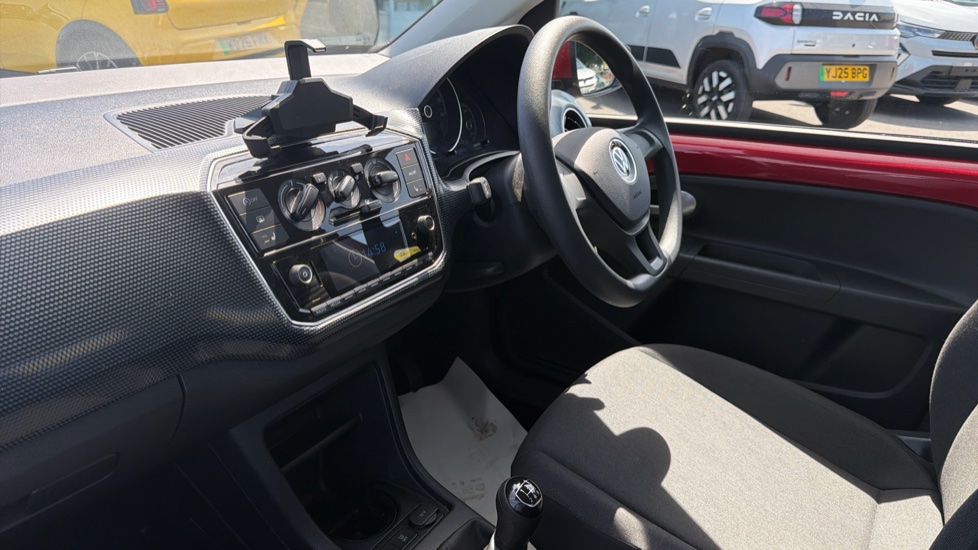 Volkswagen Up 1.0 65PS Up 5dr Petrol Hatchback - Image 9