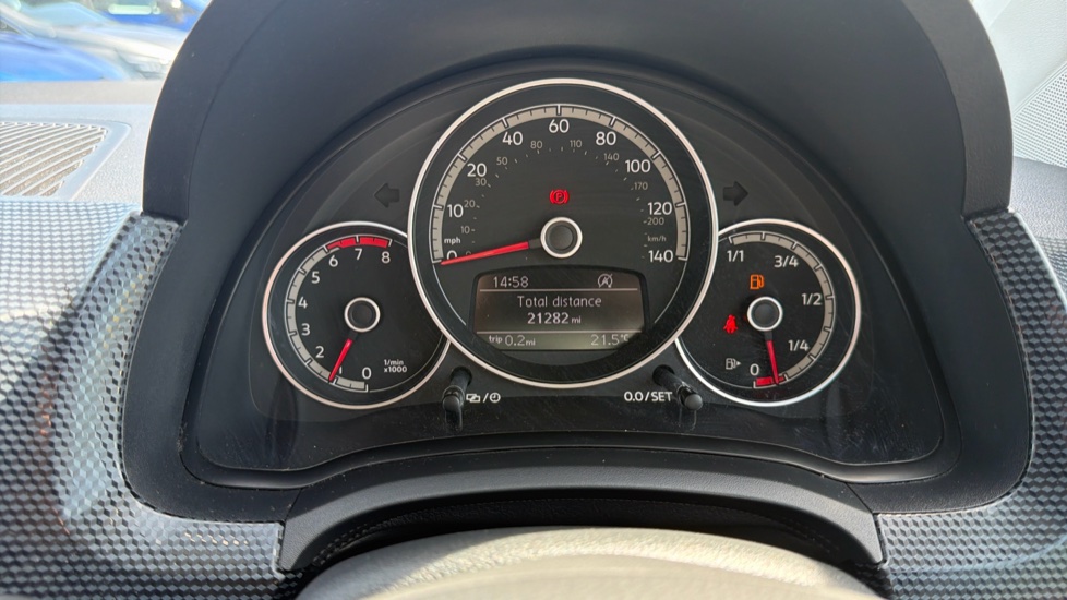 Volkswagen Up 1.0 65PS Up 5dr Petrol Hatchback - Image 18
