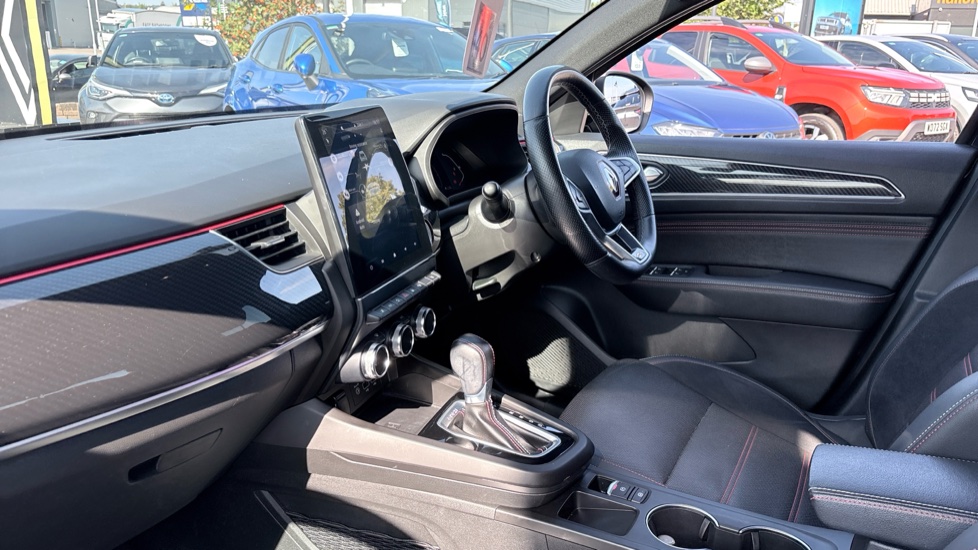 Renault Arkana 1.6 E-TECH Hybrid 145 R.S. Line 5dr Auto Hybrid Estate - Image 9