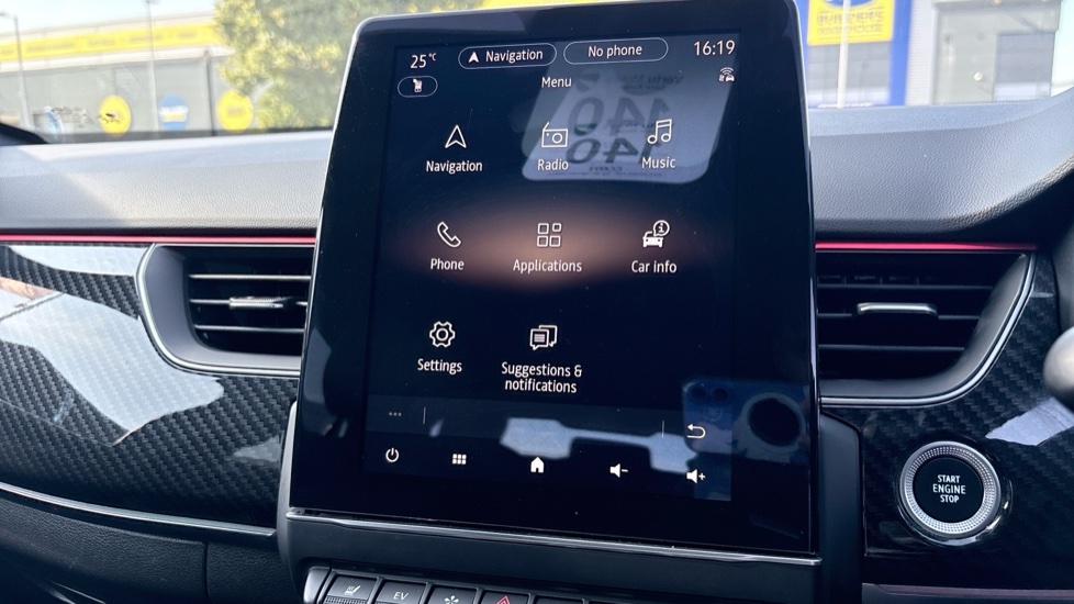 Renault Arkana 1.6 E-TECH Hybrid 145 R.S. Line 5dr Auto Hybrid Estate - Image 30