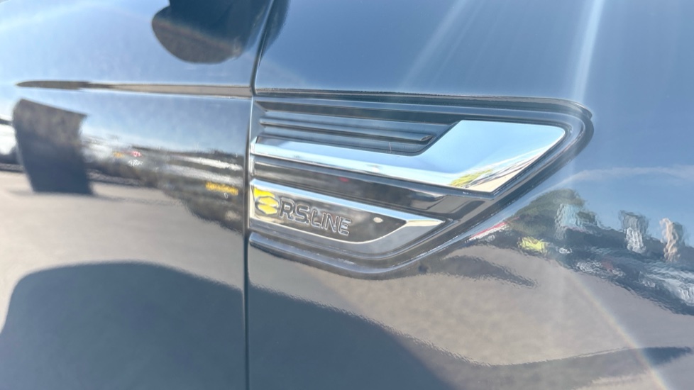 Renault Arkana 1.6 E-TECH Hybrid 145 R.S. Line 5dr Auto Hybrid Estate - Image 37