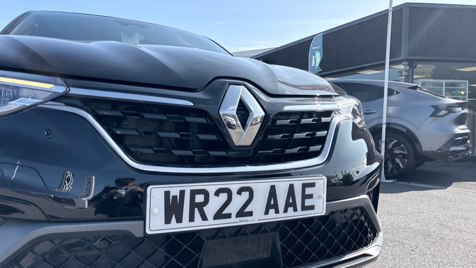 Renault Arkana 1.6 E-TECH Hybrid 145 R.S. Line 5dr Auto Hybrid Estate - Image 40