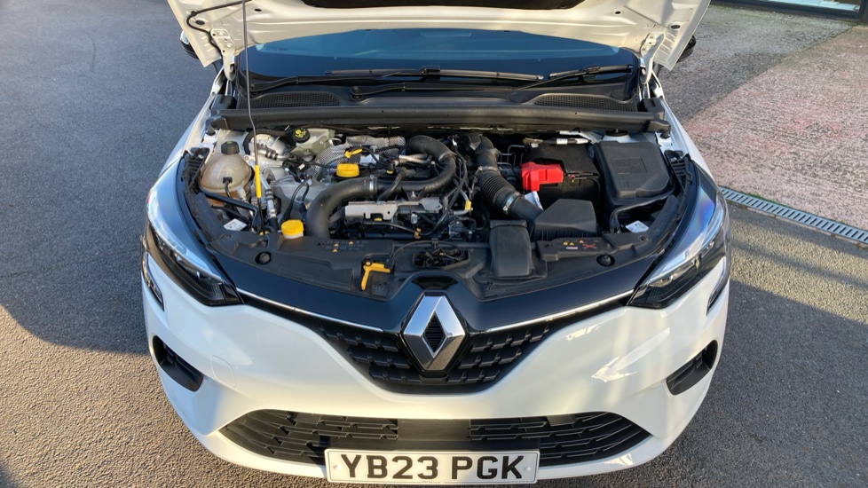 Renault Clio 1.0 TCe 90 Evolution 5dr Petrol Hatchback - Image 8