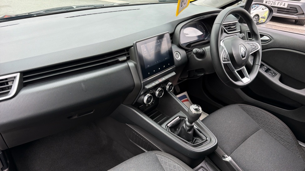 Renault Clio 1.0 TCe 90 Evolution 5dr Petrol Hatchback - Image 9