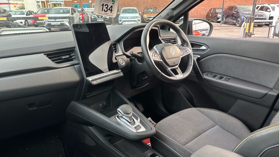 Renault Symbioz 1.6 E-Tech FHEV 145 Techno 5dr Auto Hybrid Estate - Image 9