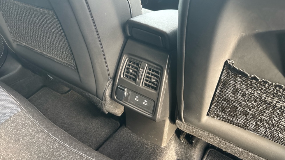Renault Symbioz 1.6 E-Tech FHEV 145 Techno 5dr Auto Hybrid Estate - Image 33