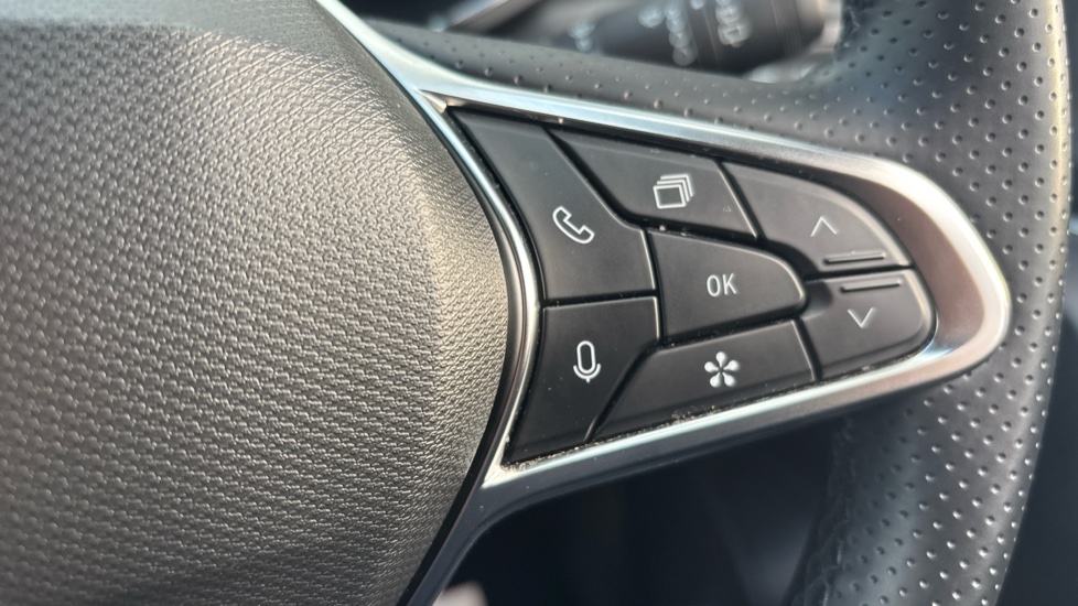 Renault Symbioz 1.6 E-Tech FHEV 145 Techno 5dr Auto Hybrid Estate - Image 36