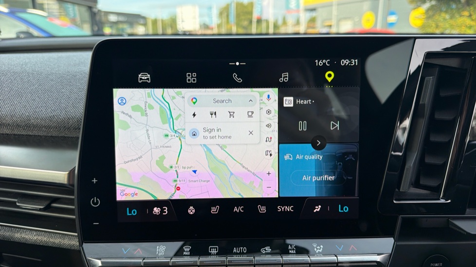 Renault Megane E-Tech EV60 160kW Launch Edition 60kWh OC 5dr Auto Electric Hatchback - Image 12