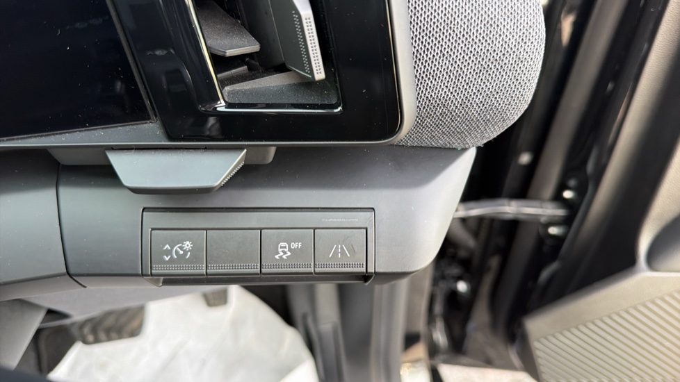Renault Megane E-Tech EV60 160kW Launch Edition 60kWh OC 5dr Auto Electric Hatchback - Image 24