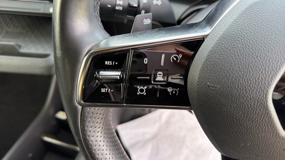 Renault Megane E-Tech EV60 160kW Launch Edition 60kWh OC 5dr Auto Electric Hatchback - Image 28