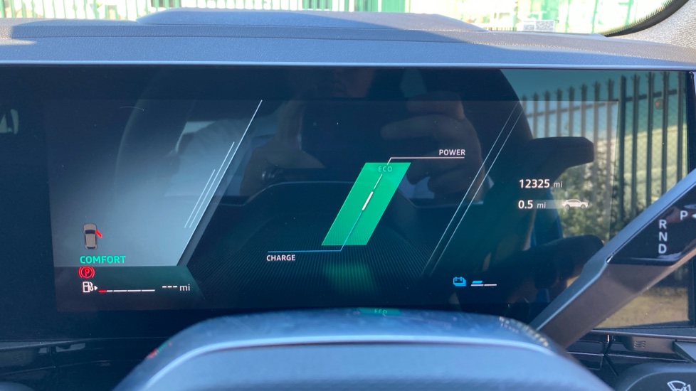 Renault Rafale E-Tech FHEV Techno Esprit Alpine 5dr Auto 4C Hybrid Estate - Image 18