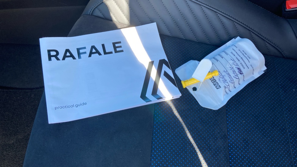 Renault Rafale E-Tech FHEV Techno Esprit Alpine 5dr Auto 4C Hybrid Estate - Image 19