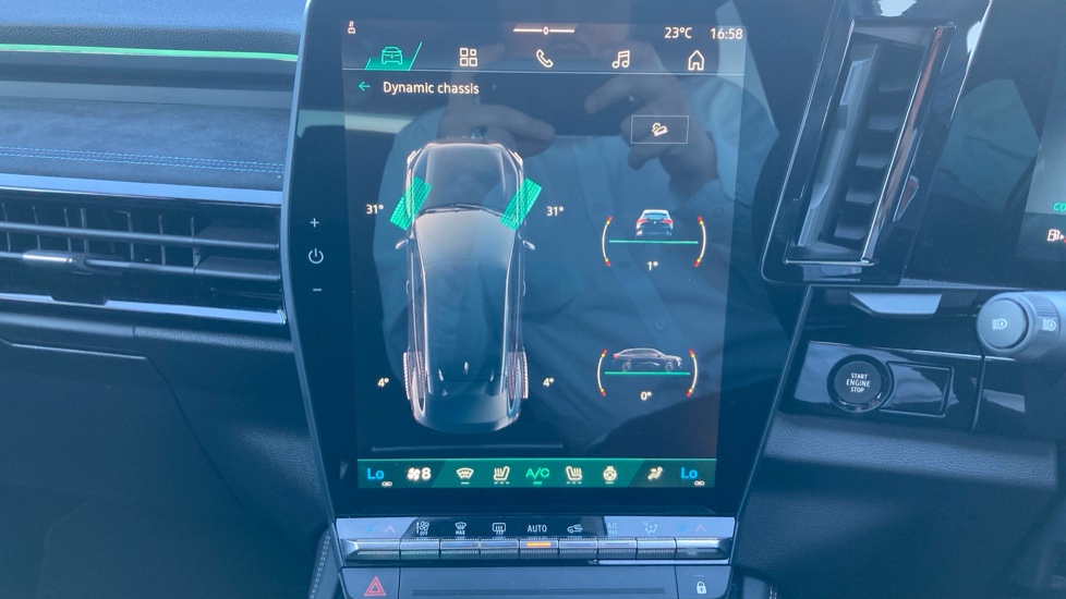 Renault Rafale E-Tech FHEV Techno Esprit Alpine 5dr Auto 4C Hybrid Estate - Image 26
