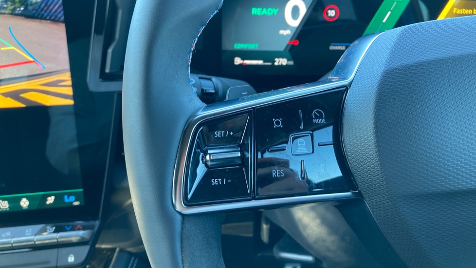 Renault Rafale E-Tech FHEV Techno Esprit Alpine 5dr Auto 4C Hybrid Estate - Image 29