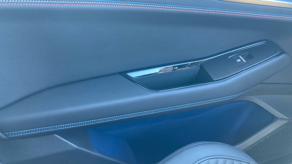 Renault Rafale E-Tech FHEV Techno Esprit Alpine 5dr Auto 4C Hybrid Estate - Image 39