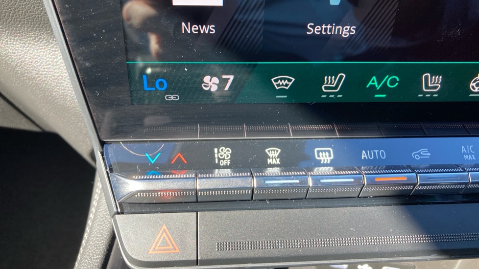 Renault Rafale E-Tech FHEV Techno Esprit Alpine 5dr Auto 4C Hybrid Estate - Image 43