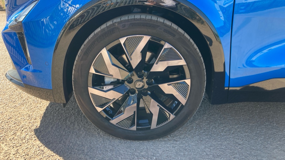 Renault Rafale E-Tech FHEV Techno Esprit Alpine 5dr Auto 4C Hybrid Estate - Image 60