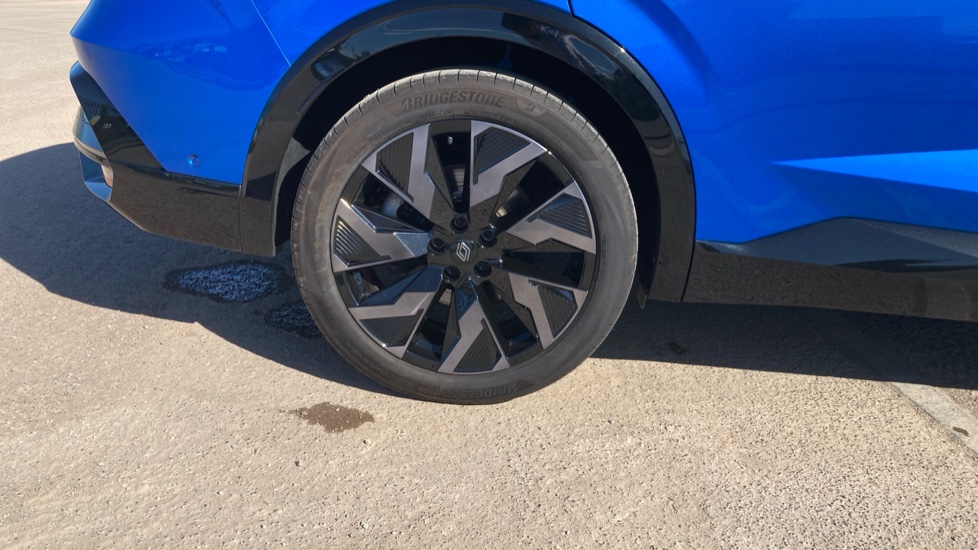 Renault Rafale E-Tech FHEV Techno Esprit Alpine 5dr Auto 4C Hybrid Estate - Image 66
